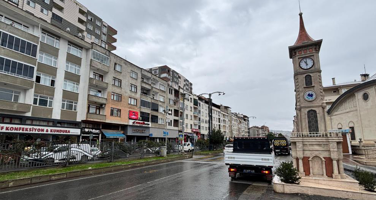 Hoparlörler susuyor, SMS konuşuyor