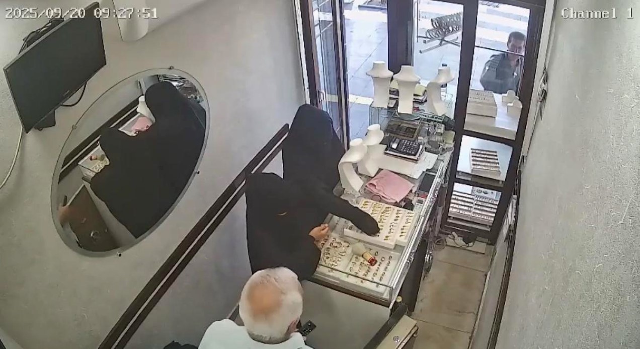 Diyarbakır’da kadınlar kuyumcudan 2,5 kilo altın çaldı