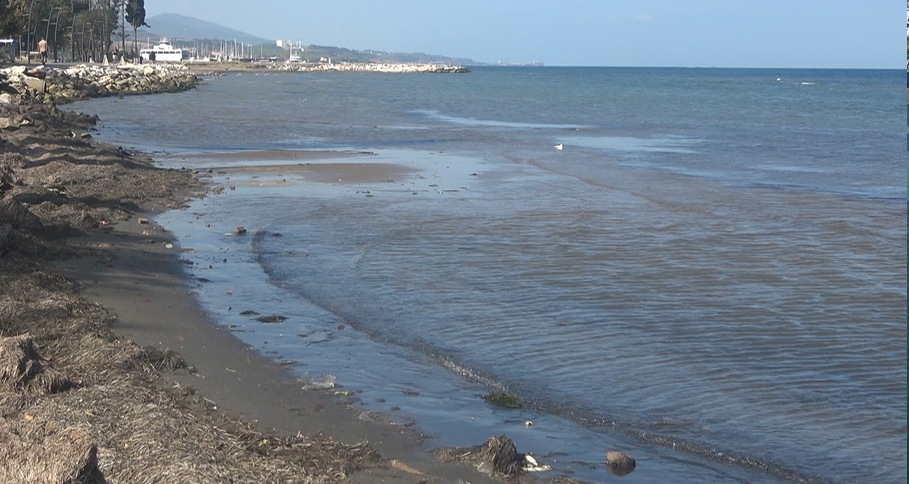 Yalova’da deniz suyu 5 metre çekildi