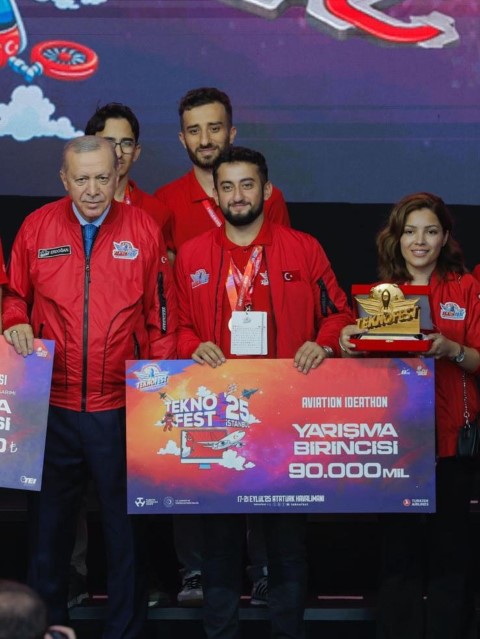 TEKNOFEST 2025’te İstanbul Gelişim Üniversitesi’nden büyük başarı