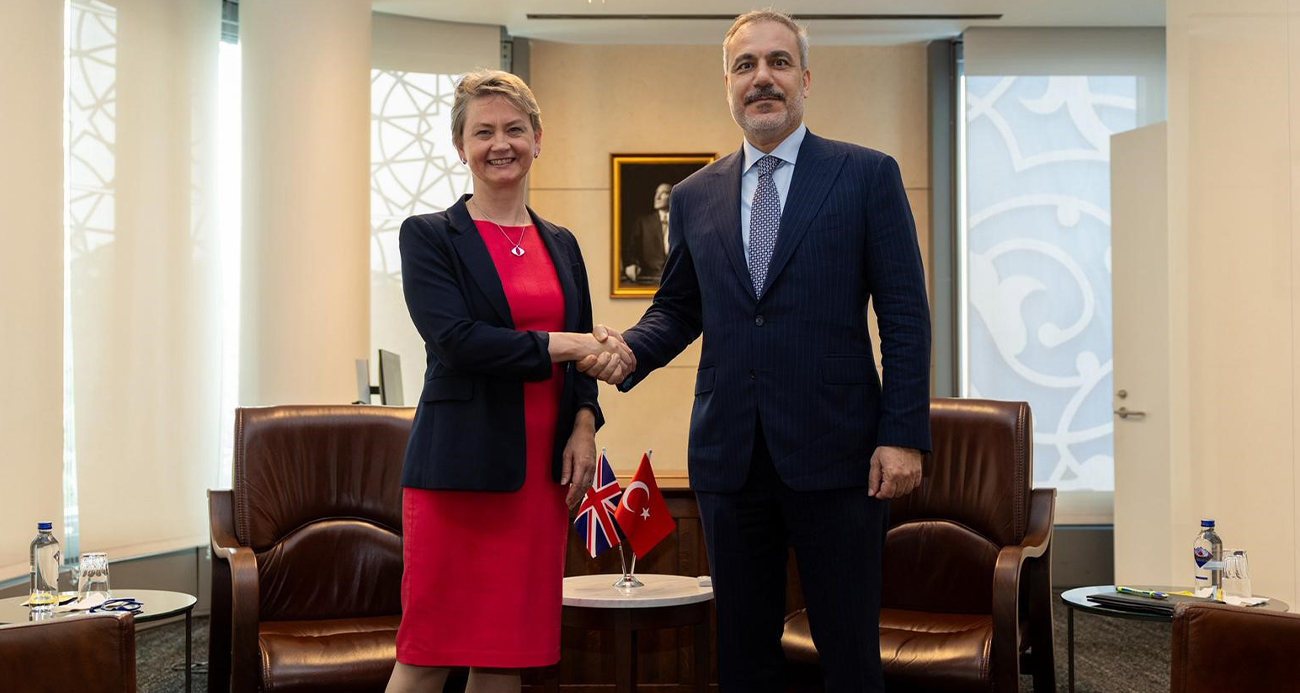 Bakan Fidan, İngiliz mevkidaşı Cooper ile bir araya geldi