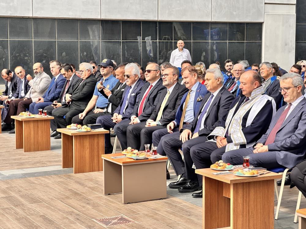AK Parti MKYK Üyesi Ünal: 