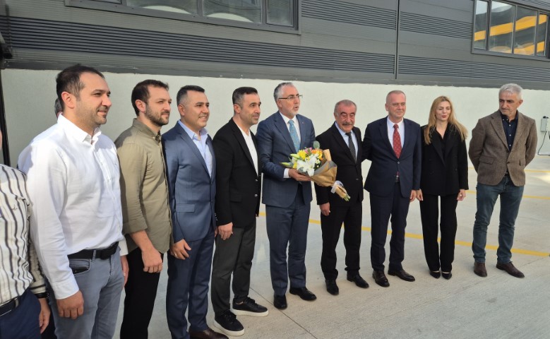 Çalışma ve Sosyal Güvenlik Bakanı Işıkhan’dan Silivri’de fabrika ziyareti