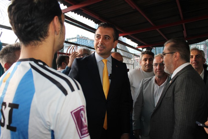 AK Parti Şişli İlçe Başkanı Serkan Polat, Feriköy Spor Kulübü’nü ziyaret etti