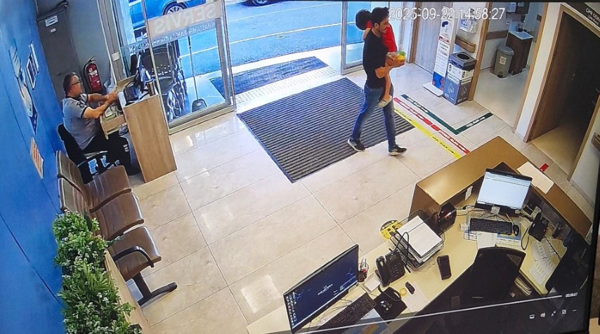Eyüpsultan’da zehirlenme şüphesiyle hastaneye kaldırılan ailenin görüntüleri ortaya çıktı