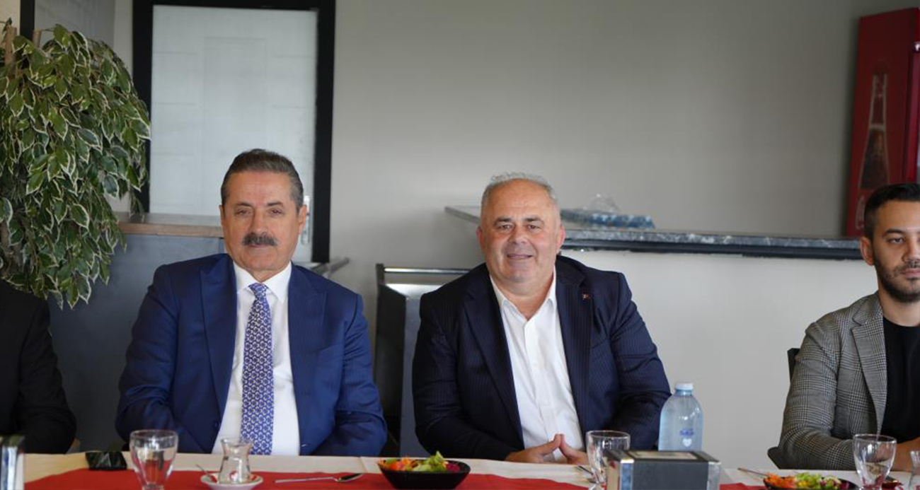 AK Parti Artvin Milletvekili Çelik: "Siyaset halkla iç içe olmak demektir"