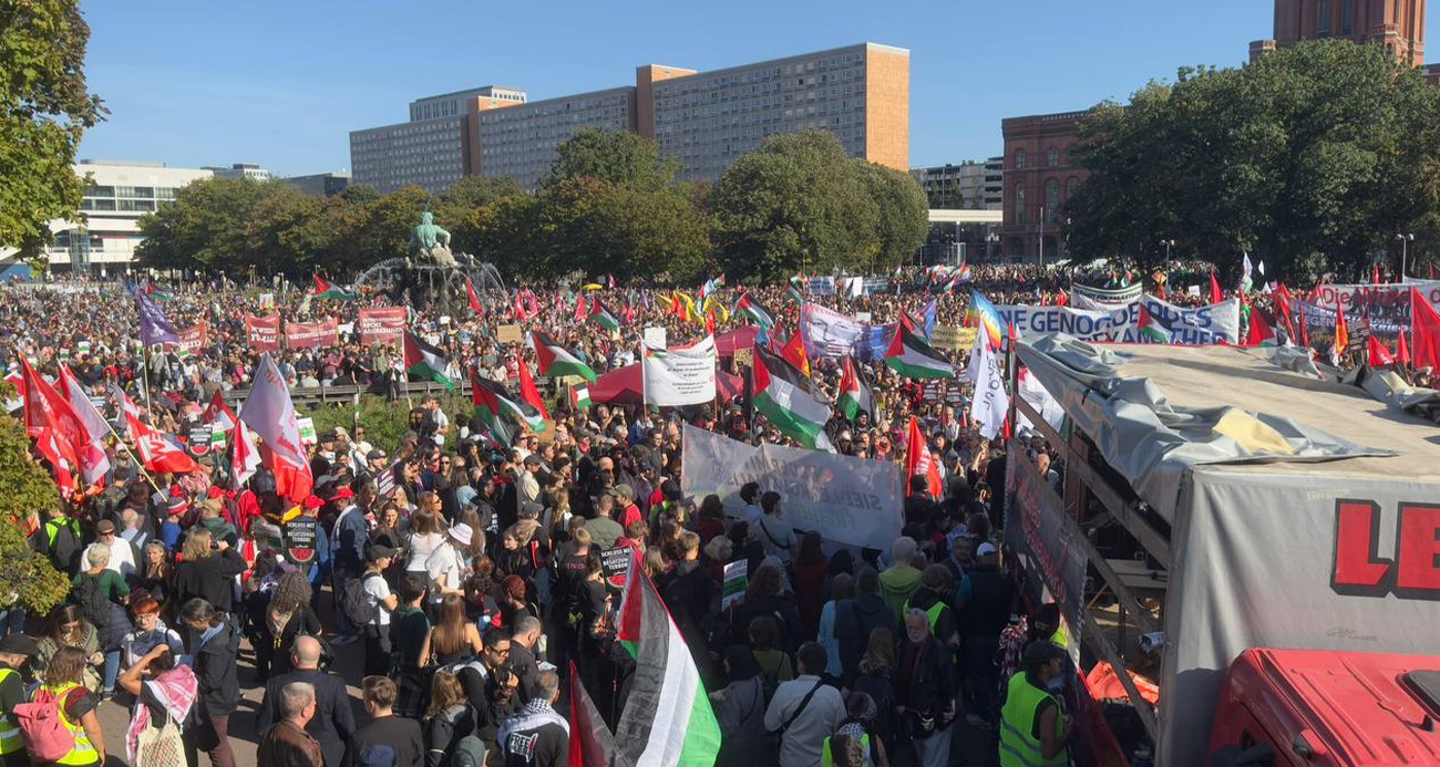 Berlin’deki "Tüm Gözler Gazze’de" gösterisinde on binlerce kişi İsrail’i protesto etti