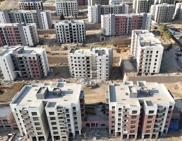 Deprem konutları hızla tamamlanıyor: 28 blokta daha sona yaklaşıldı