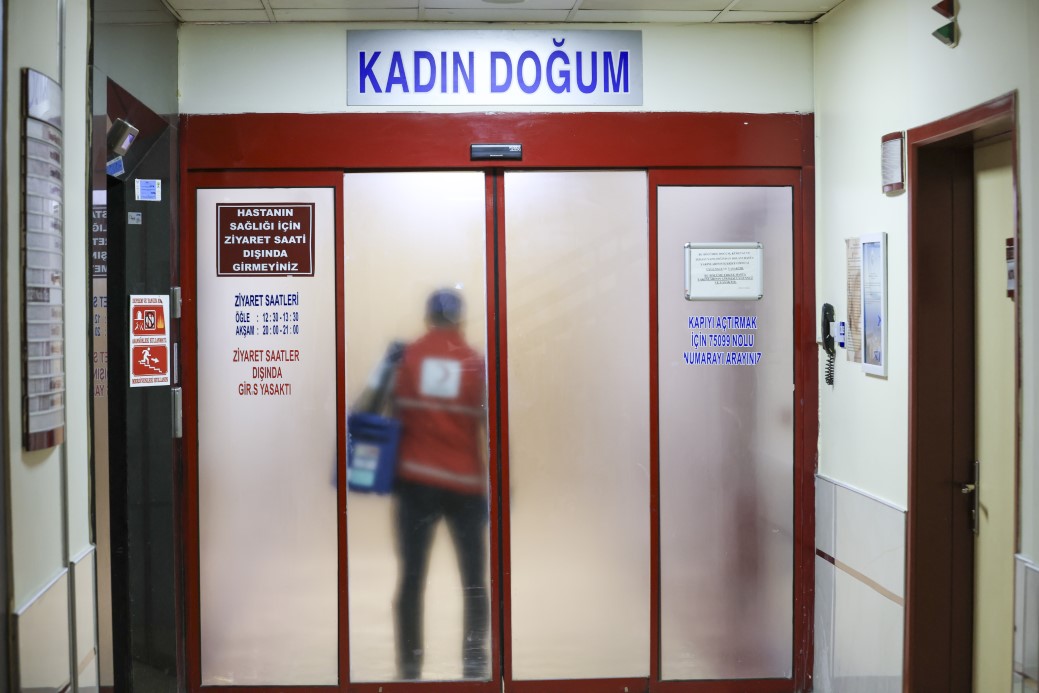 İspanya’dan gelen kan, anne ve bebeğini hayata bağladı