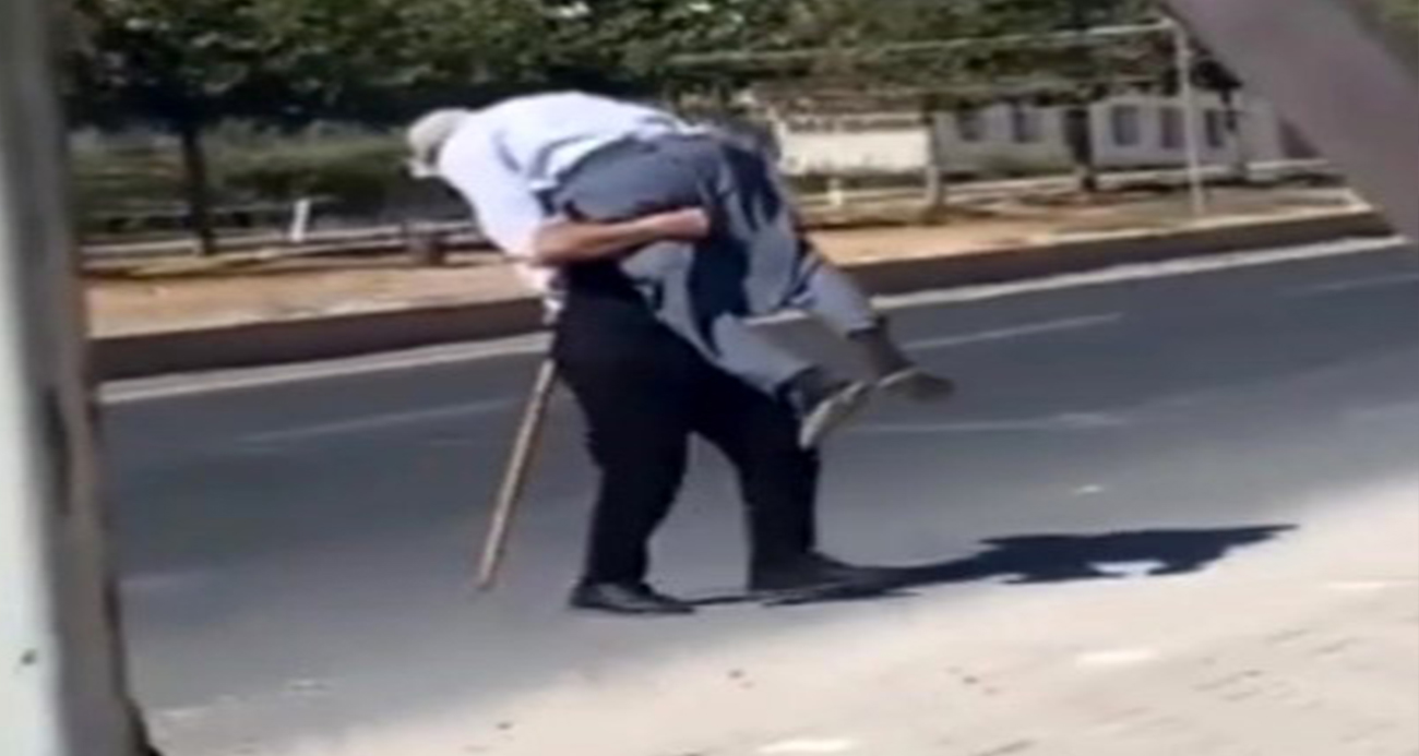 Güvenlik görevlisinden örnek davranış