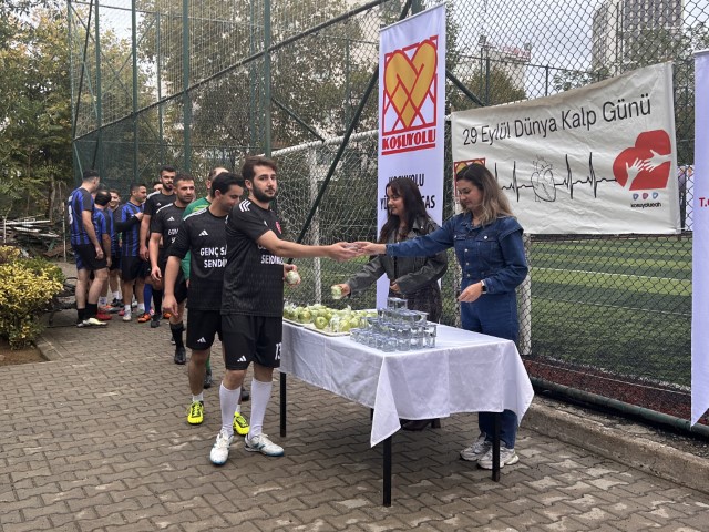 Koşuyolu Geleneksel Futbol Turnuvası’nda pulmoner hipertansiyon farkındalığı için top koşturuldu