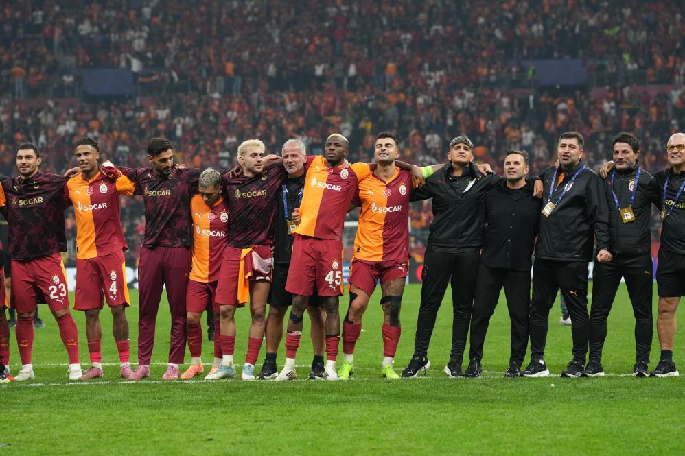 Osimhen geri döndü! Galatasaray'dan tek golle tarihi zafer