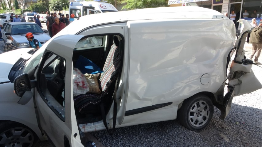 Malatya’da freni patlayan hafriyat kamyonu dehşet saçtı: 5 yaralı