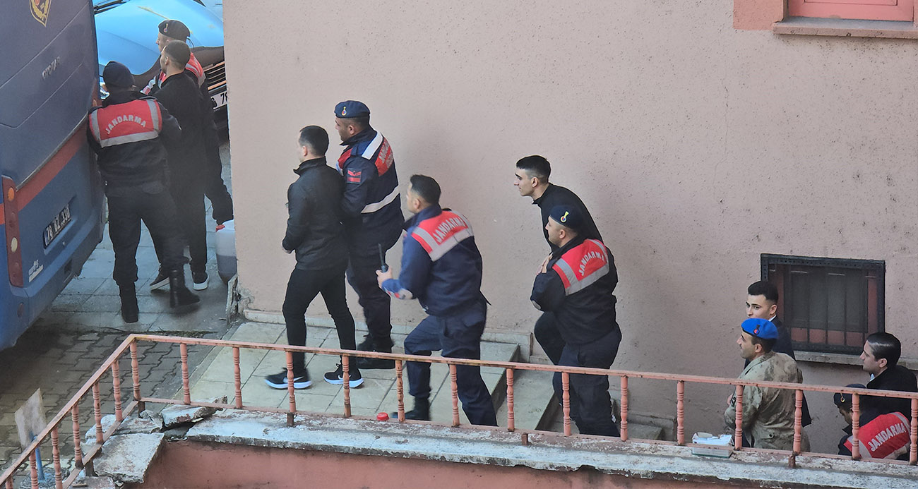 Kuyumcu soygunu zanlıları ilk kez hakim karşısında