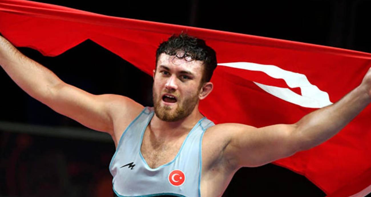 Süleyman Karadeniz, altın madalya kazandı