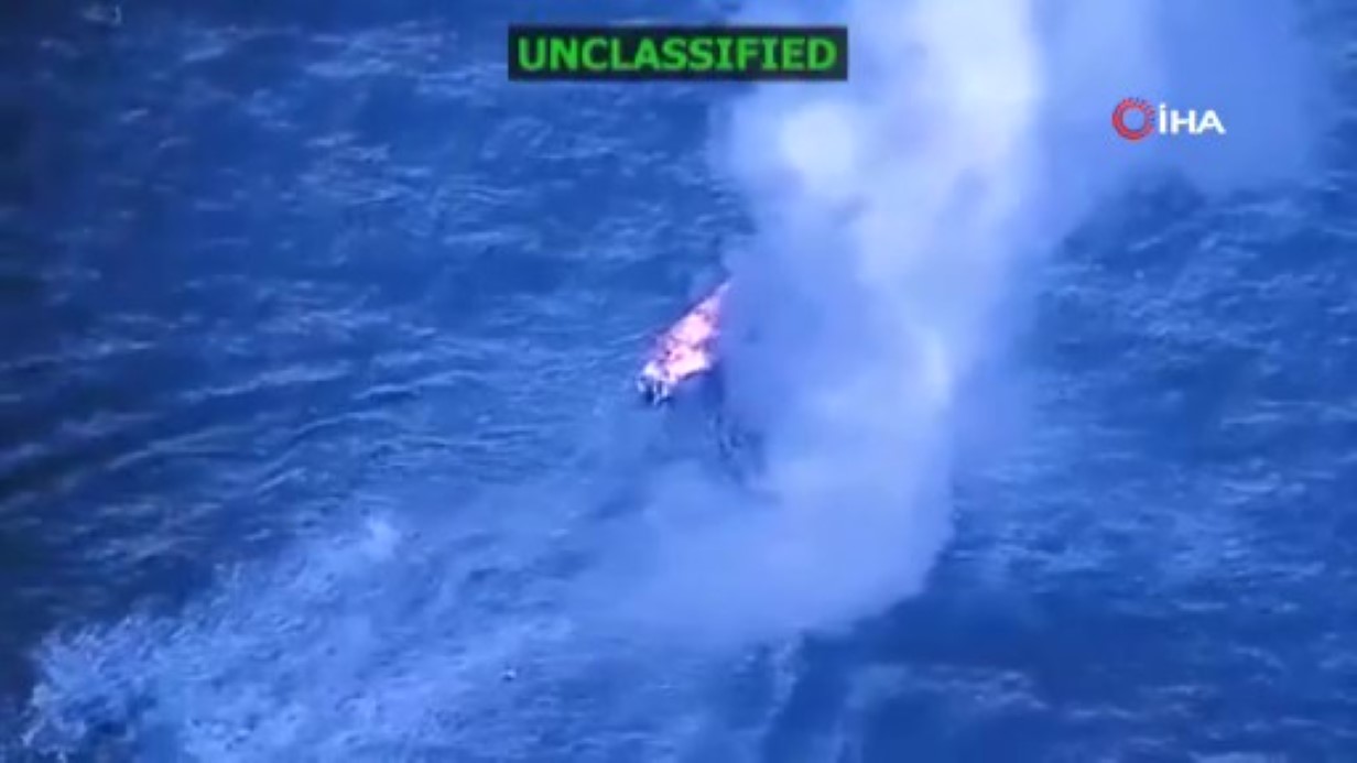 ABD, Venezuela açıklarında bir gemiye daha saldırdı: 4 ölü