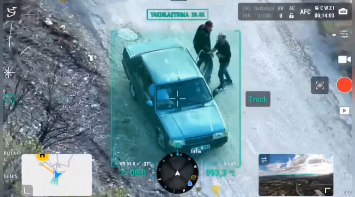 Tokat’ta jandarma denetiminde ilginç anlar: Koltuk değişimi dron kamerasına yansıdı