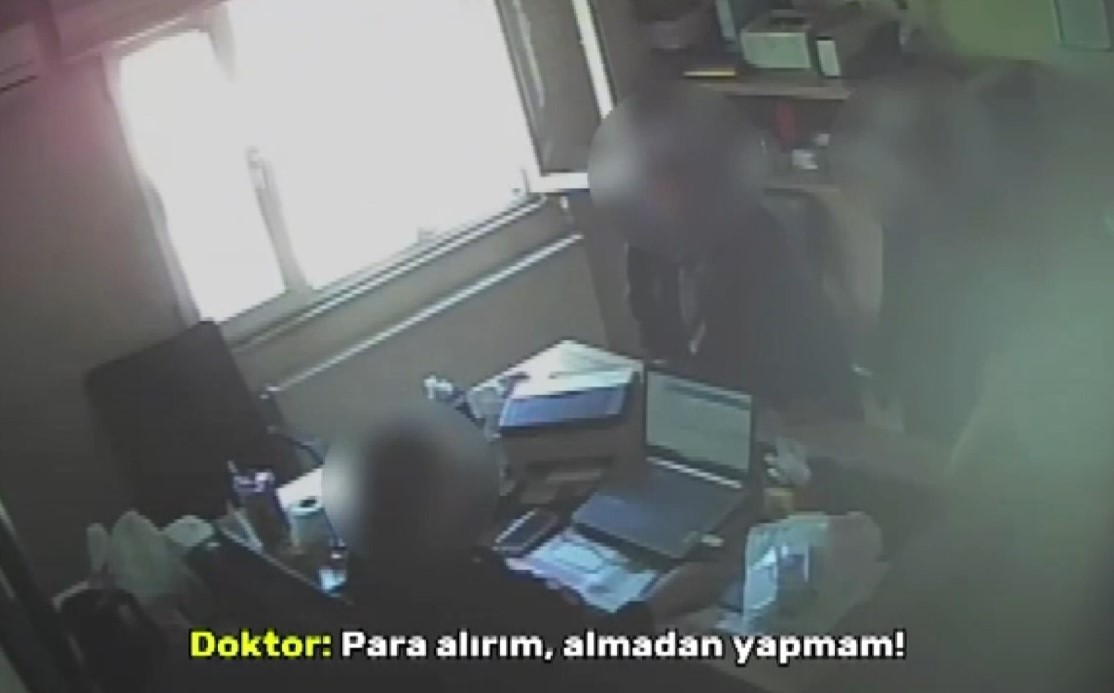 Gaziantep’te şok görüntüler: Doktorun para karşılığı sahte rapor pazarlığı saniye saniye kamerada
