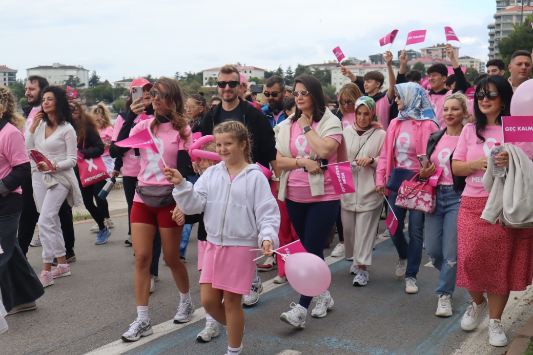 Memorial’dan meme kanseri farkındalığı için Pembe Yürüyüş: 