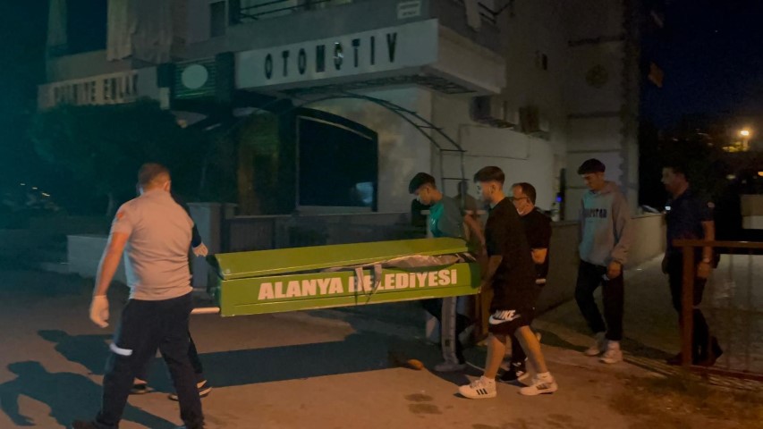 Alanya’da yangında hayatını kaybeden yaşlı adamın Kıbrıs Gazisi olduğu ortaya çıktı
