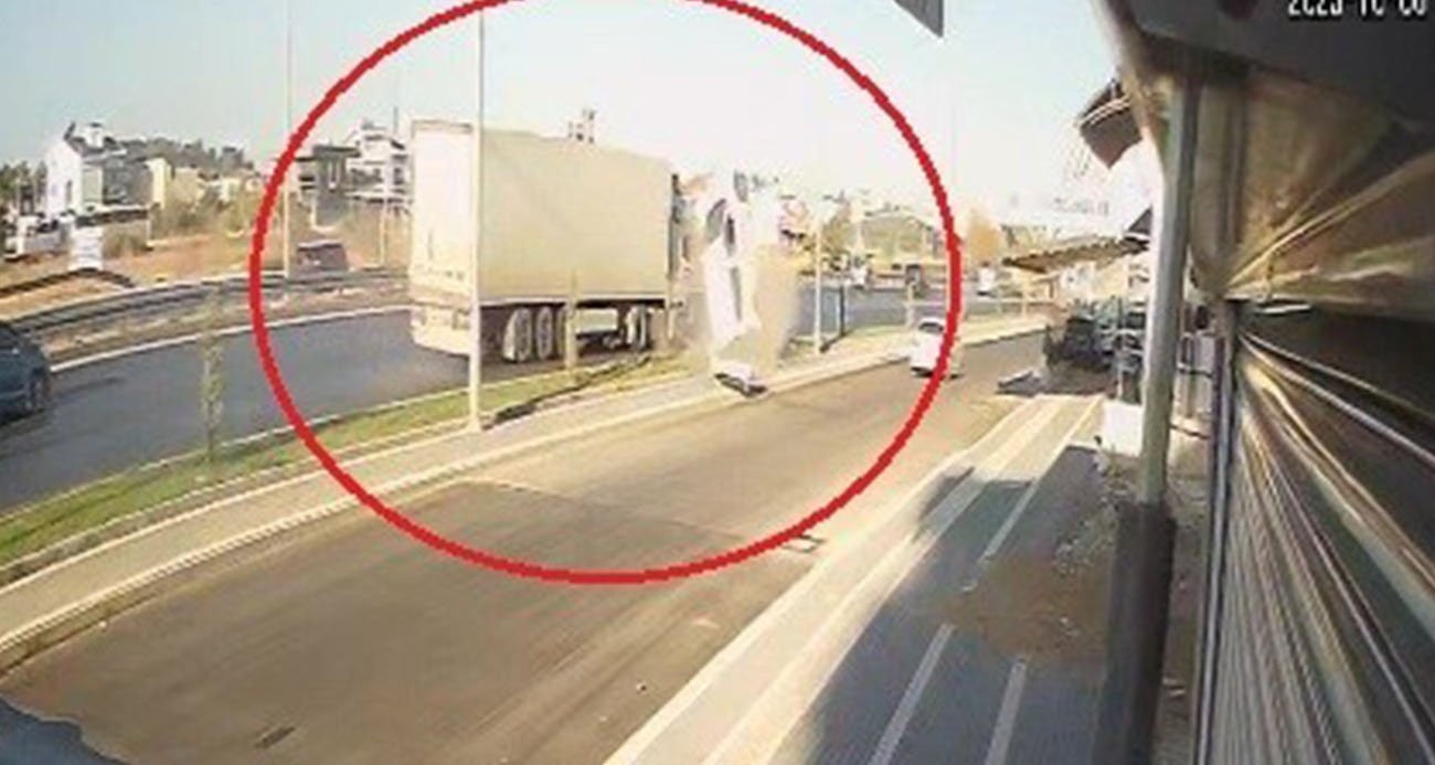 Tırla çarpışan araç havada takla atıp ters döndü, sürücü hafif yaralandı