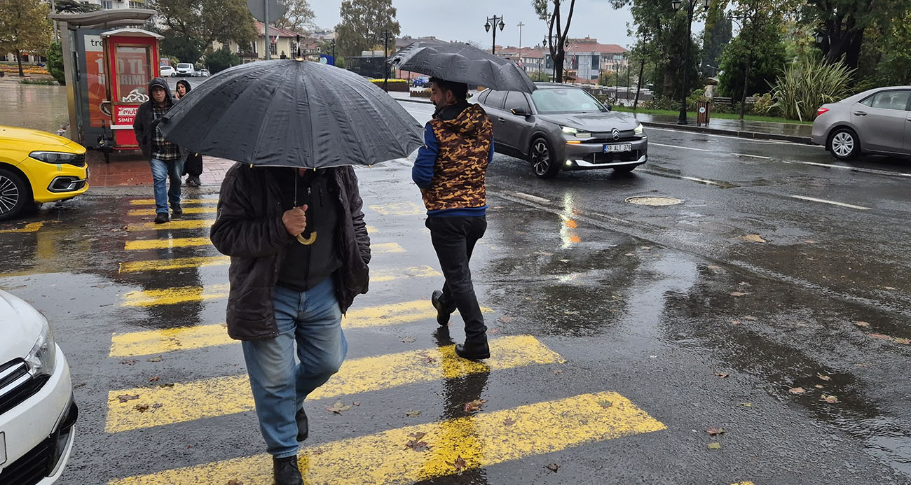 Tekirdağ’da sağanak yağış yüzleri güldürdü