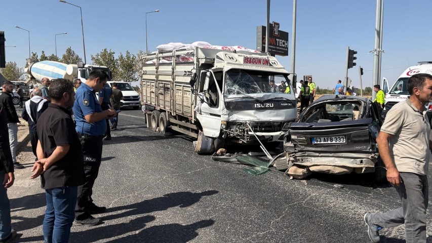 Diyarbakır’da freni patlayan kamyon dehşet saçtı: 10 yaralı