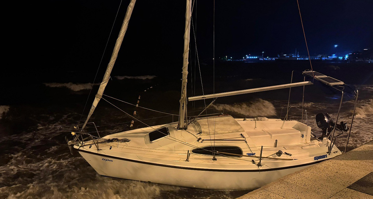 Erdek’te şiddetli lodos etkili oldu: Tekneler sürüklendi