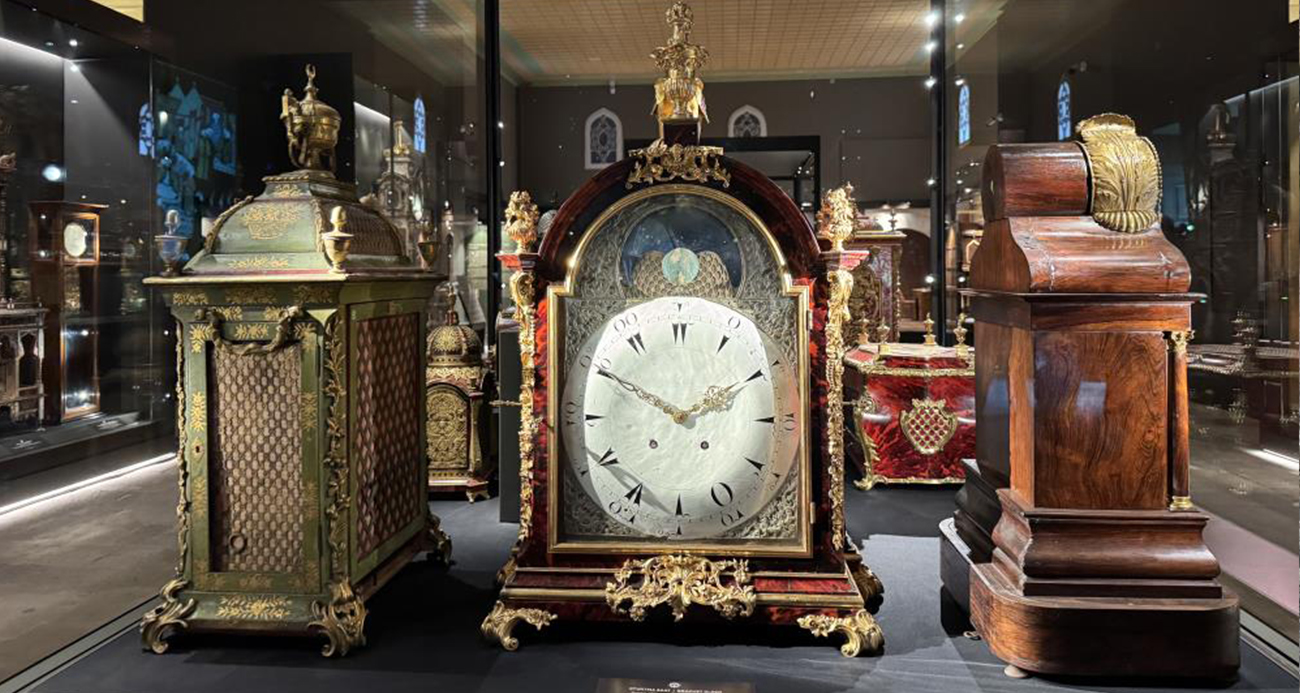 Topkapı Sarayı’nın dünyaca ünlü saat koleksiyonu ilk kez gün yüzüne çıkıyor
