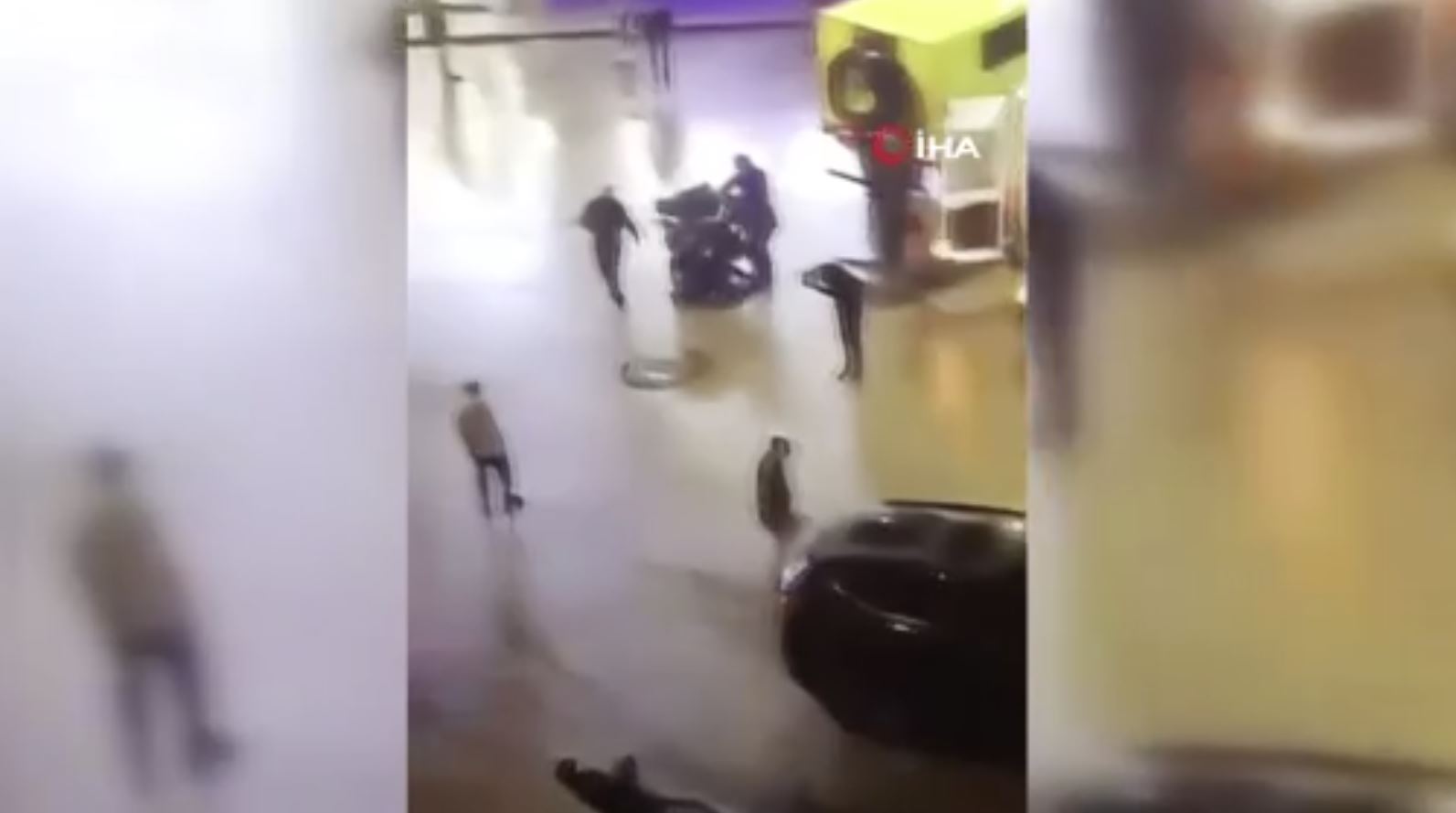 Sokak ortasında cinayet kamerada: Jiletle çevreye rahatsızlık veren şahıs silahla vuruldu