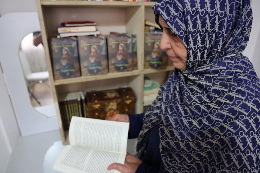 55 yaşında 8 saatte okuma-yazma öğrendi, 70’inde kitap yazdı