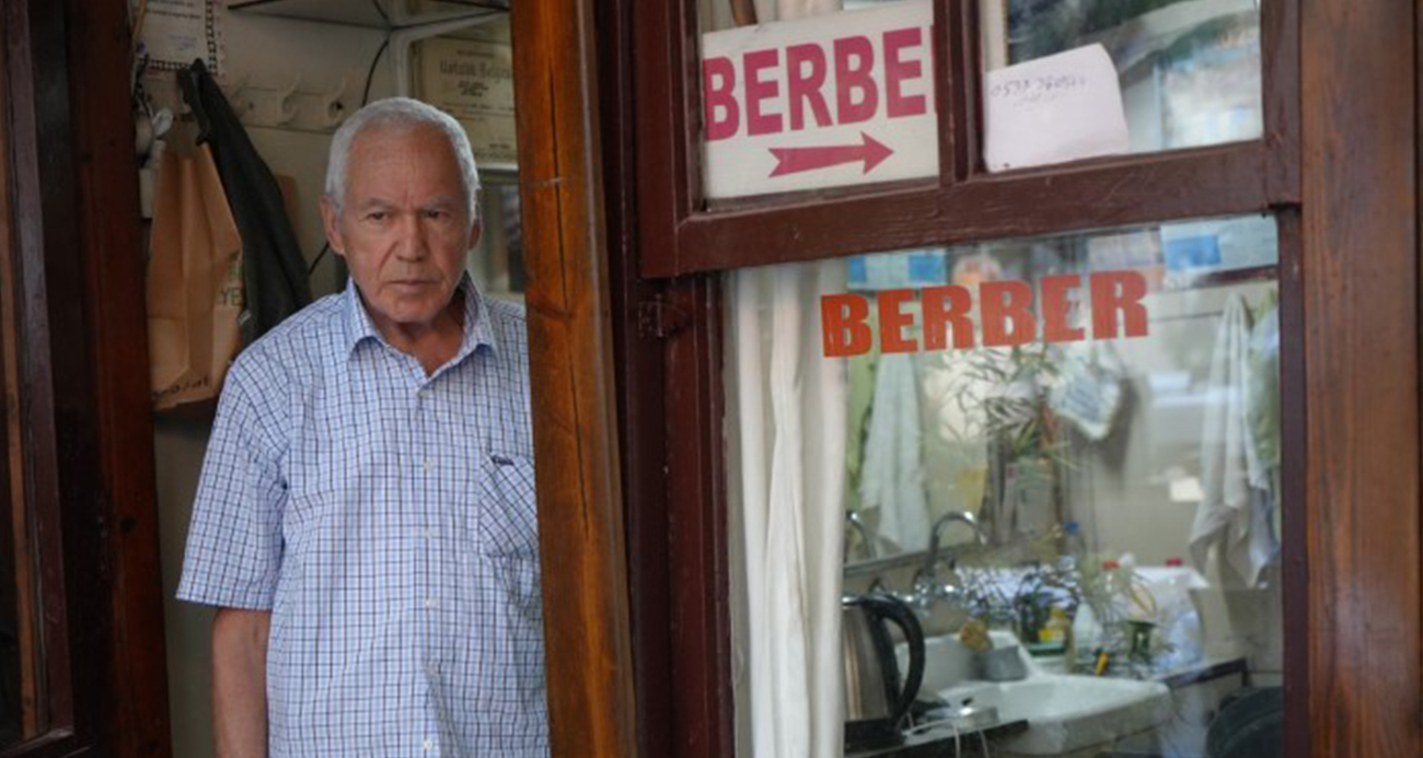 Tek koltuklu dükkanda yarım asırlık zanaat