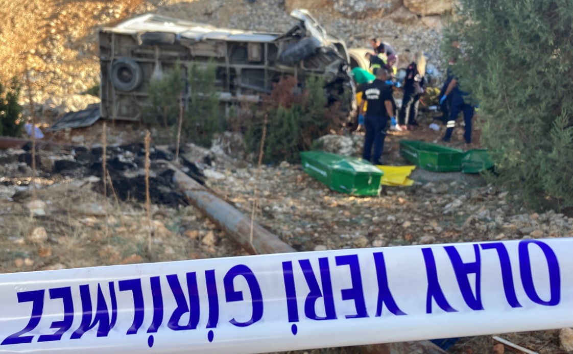 Mersin’deki işçi servisi kazasında ölü sayısı 6’ya yükseldi