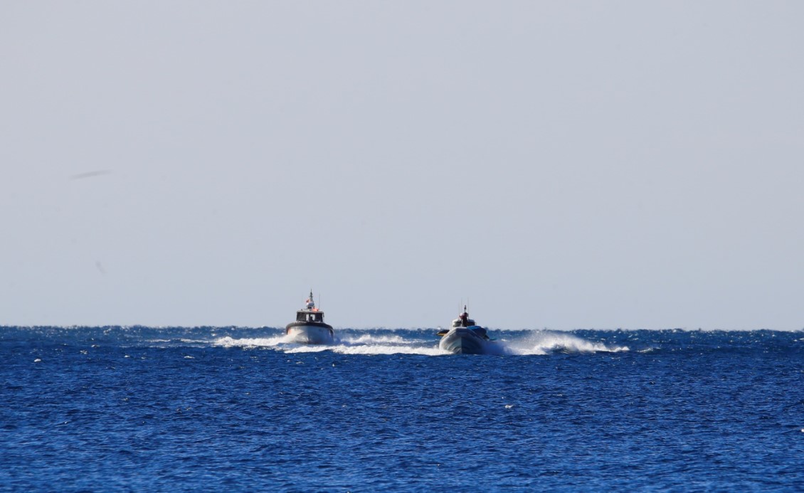 Akdeniz’de 19 SUP board yapan gençler rüzgarla 2 mil açığa sürüklendi