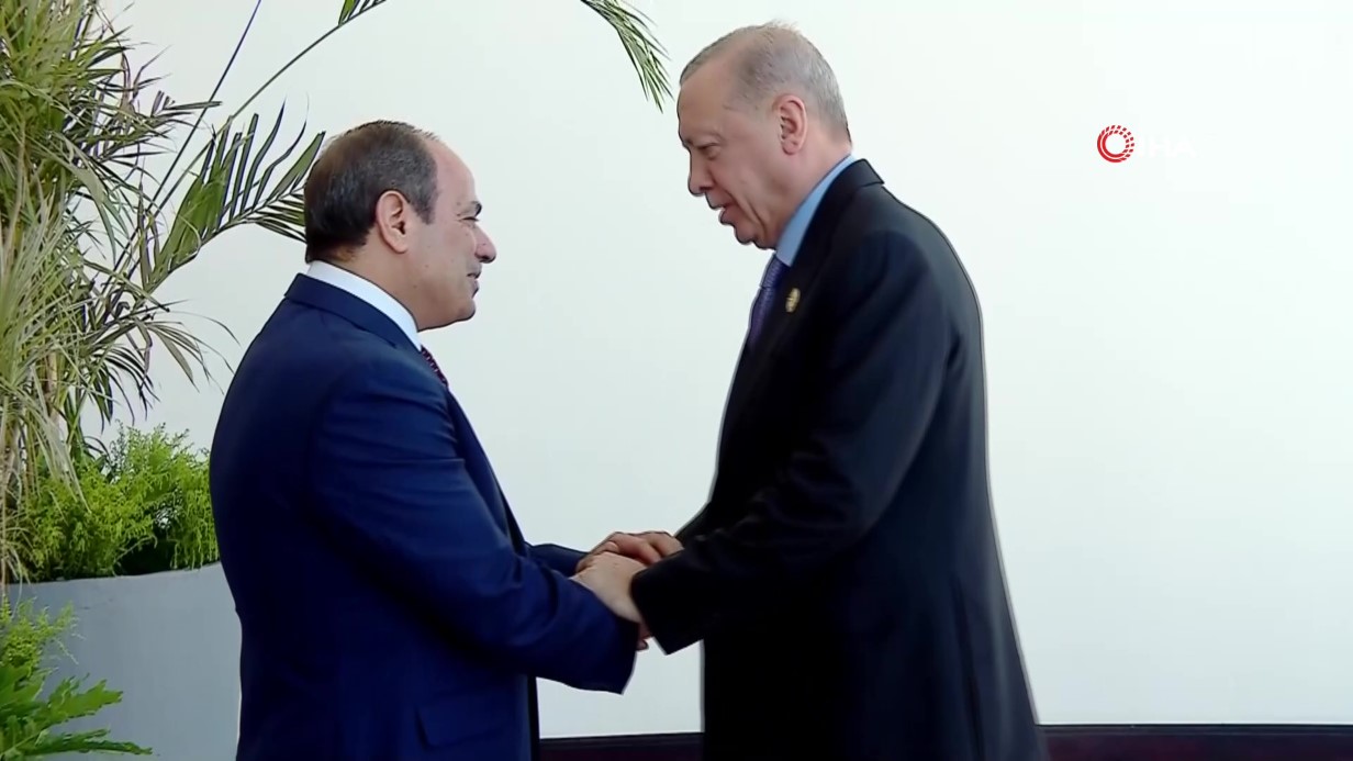 Cumhurbaşkanı Erdoğan, "Barış Zirvesi" için Mısır'da