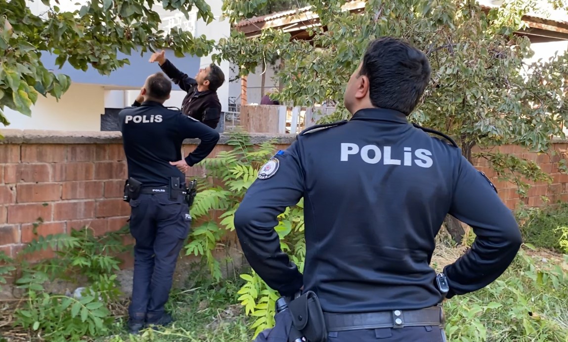Beşinci kattan düşen 18 yaşındaki genç ağır yaralandı