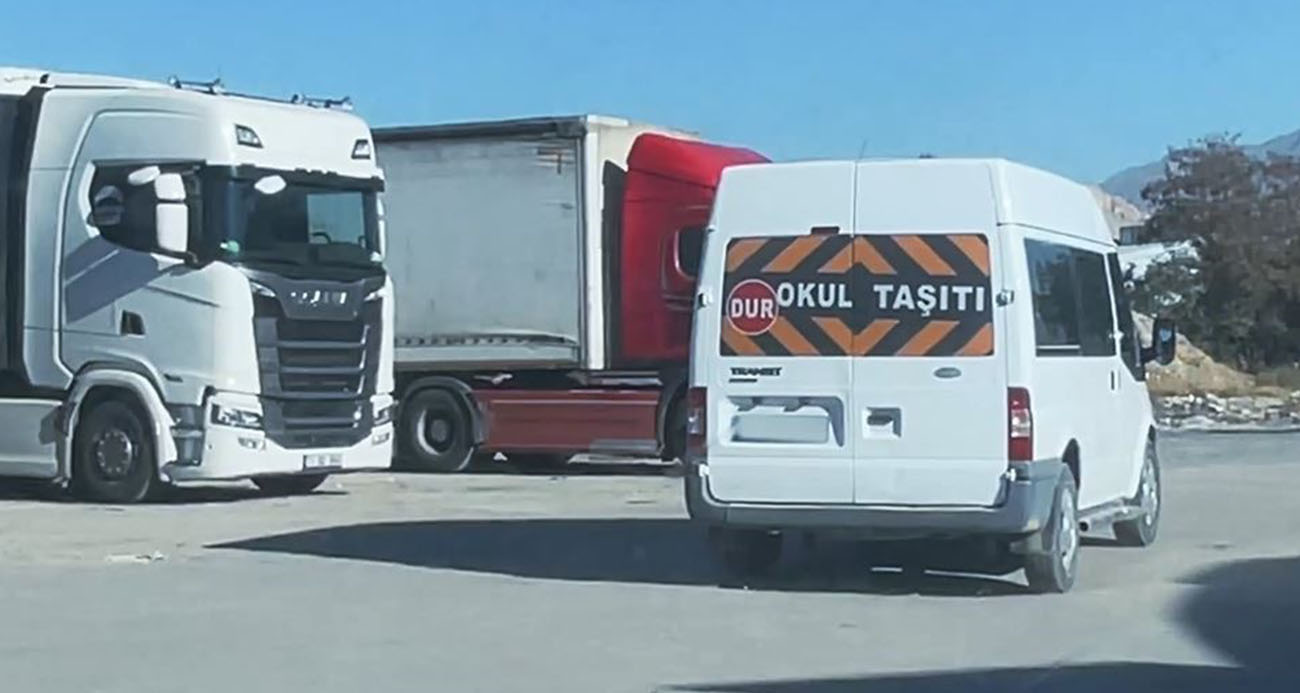 Van’da ’okul taşıtı’ yazan araçta 35 kilo metamfetamin ele geçirildi