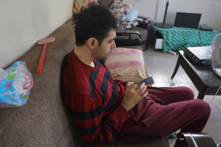 Telefon bağımlısı gençten ailelere tavsiye: 
