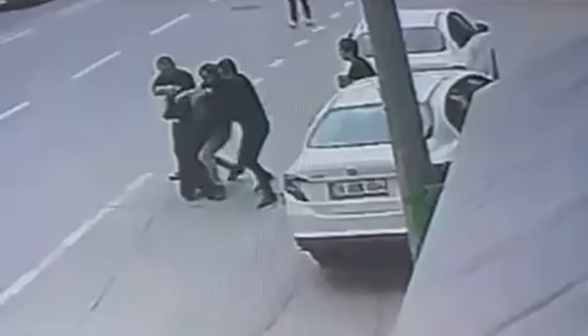 Drift atarken yakalandı, sonrasında yaptıkları pes dedirtti