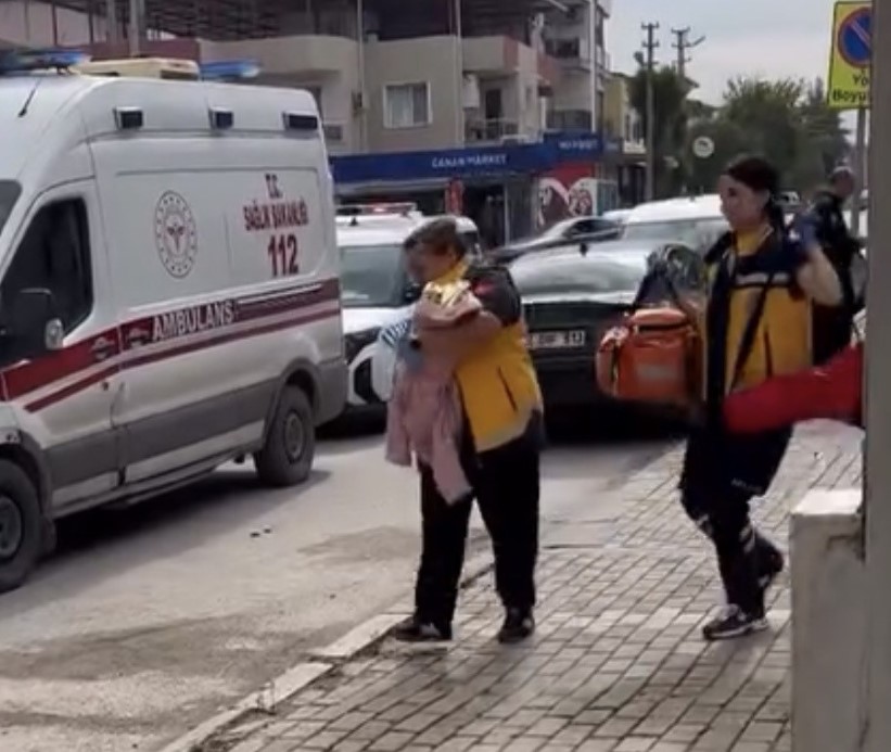 İzmir’de camii avlusunda bebek bulundu