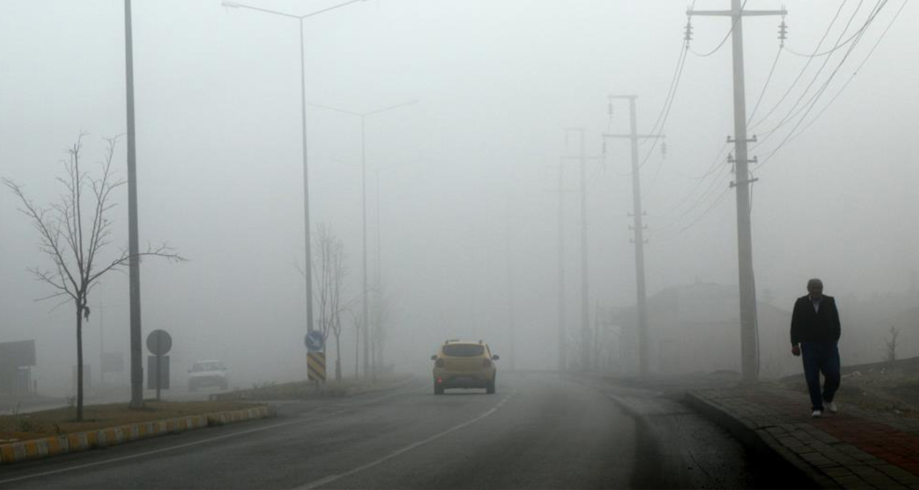 Erzincan’da yoğun sis: Görüş mesafesi 30 metreye kadar düştü