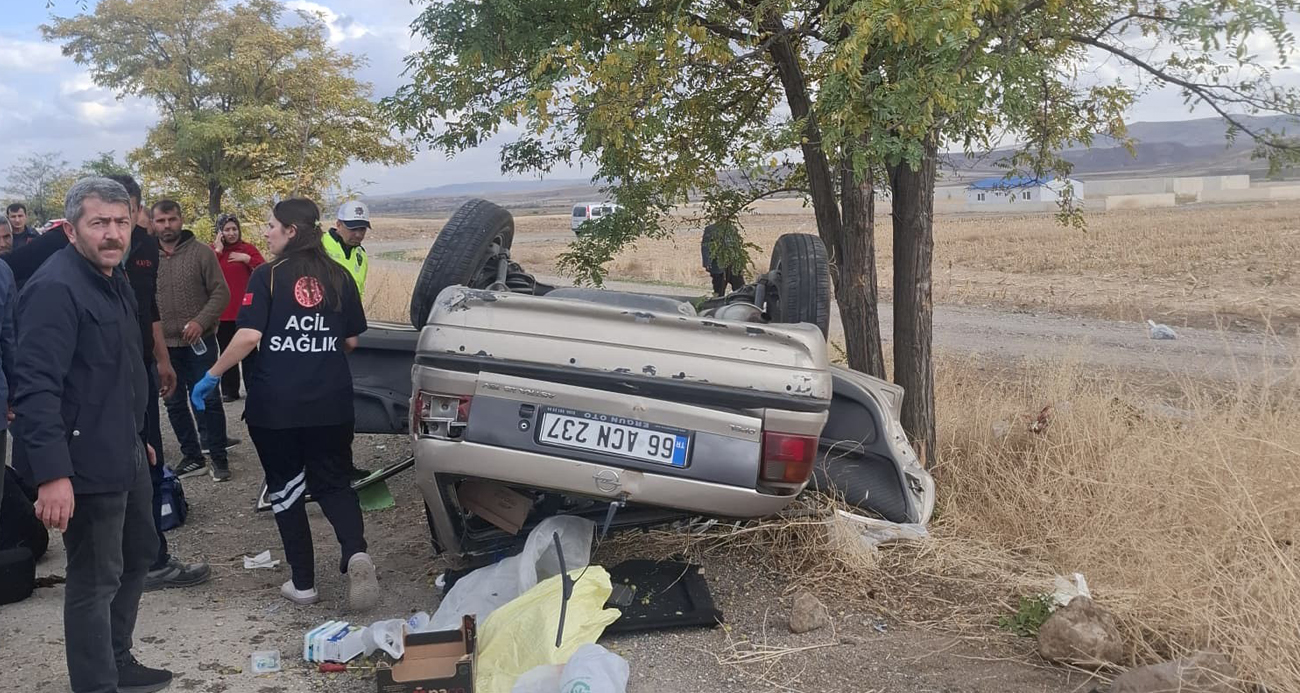 Kontrolden çıkan otomobil devrildi: 1 ölü, 1 yaralı