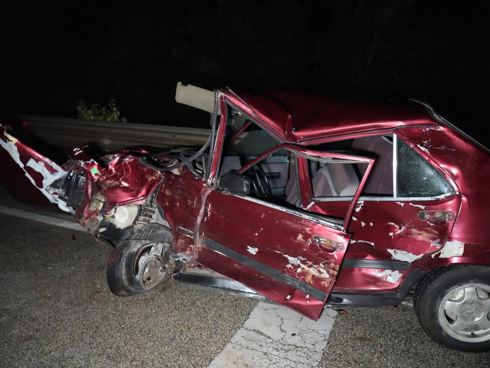 Kastamonu’da zincirleme trafik kazasında Tofaş hurda yığınına döndü