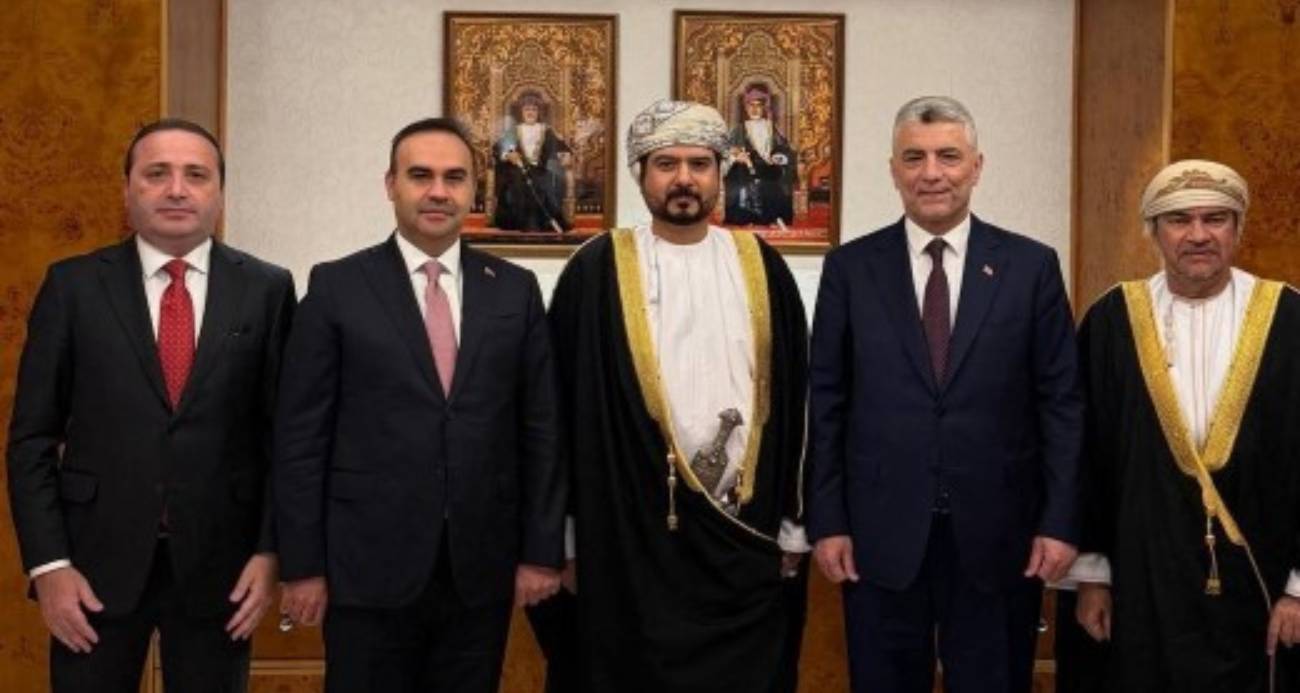 Sanayi ve Teknoloji Bakanı Kacır, Ummanlı mevkidaşı Yousef ile bir araya geldi