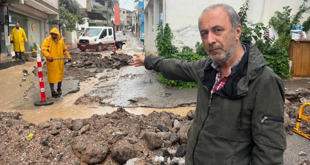 Bayraklı’da şiddetli yağış taşkınlara sebep oldu