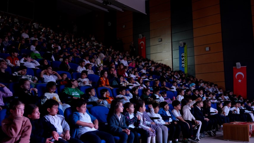 Aksa Elektrik tiyatro ile çocuklara farkındalık kazandırıyor