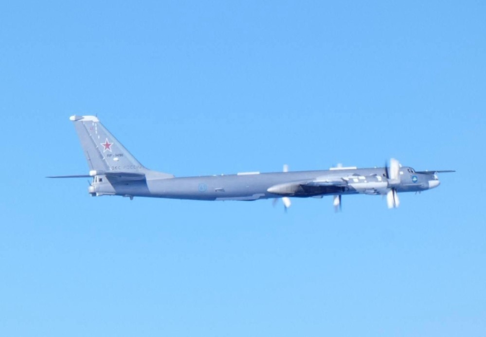 Rus savaş uçakları Japonya hava sahasına yaklaştı, Tokyo yönetimi askeri jetlerini havalandırdı