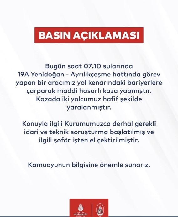 Kadıköy’de alkollü İETT şoförü bariyerlere saplandı: 2 yaralı