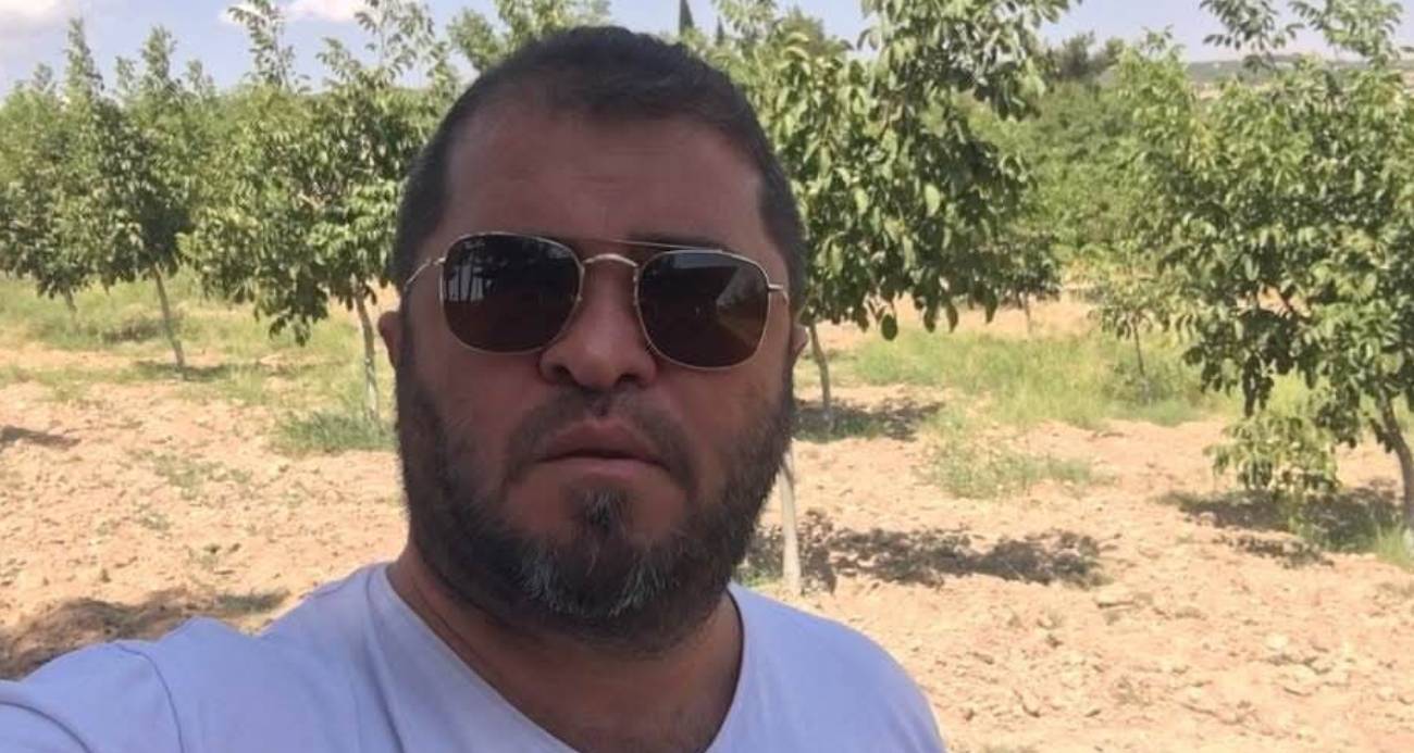 Çocuklarını görmek için gitti, satırlı saldırıya uğradı