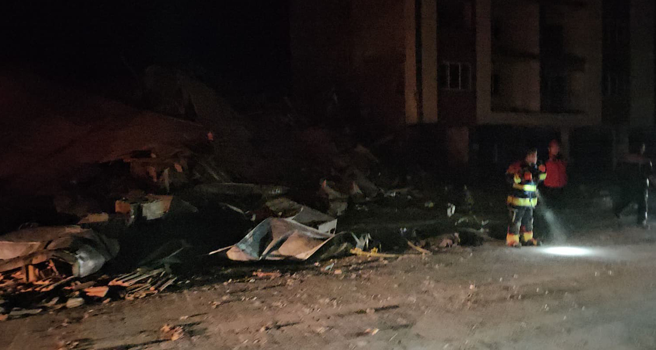 Balıkesir'de 6,1 büyüklüğünde deprem